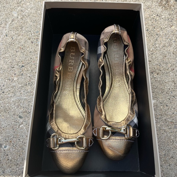 Burberry Heritage House Check Shipley Ballerina - Picture 1 of 5